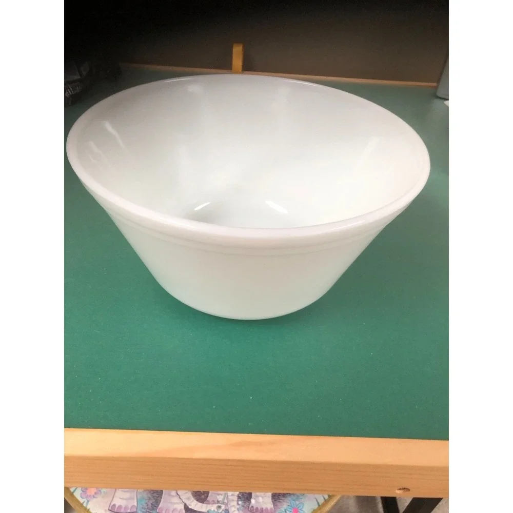 Vintage Federal White Milk Glass Oven Ware Double Band F Shield 9